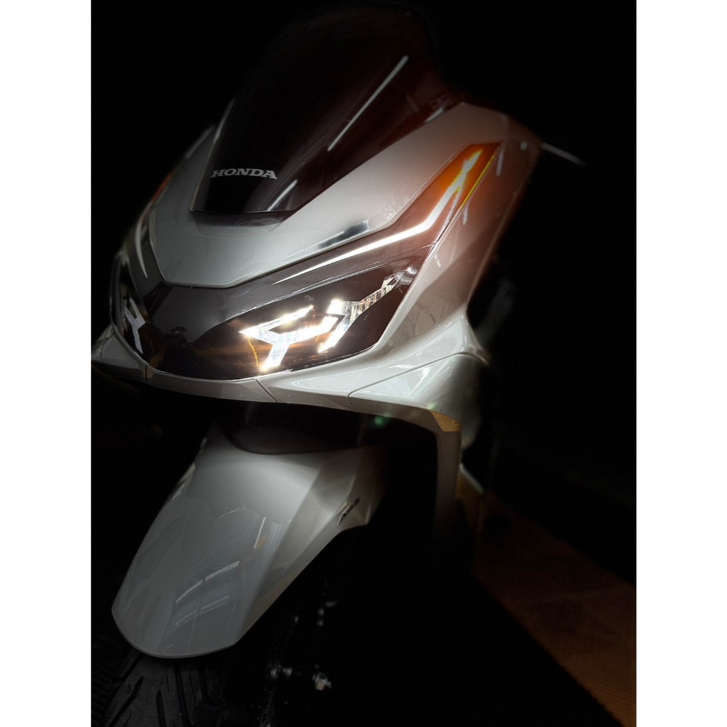 สติ๊กเกอร์แต่งไฟหน้า Honda PCX160 (2025) ใหม่ล่าสุด ราคา ถูกที่สุด ดีลบีเคเค แกลเลอรีภาพที่ 2
