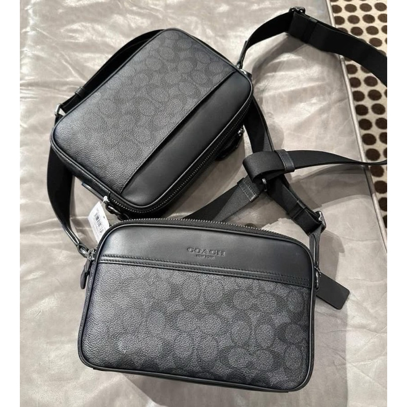 Coach CV921 สี charcoal black กระเป๋าสะพายผู้ชาย 2ซิป รุ่นใหม่ล่าสุดค่ะ