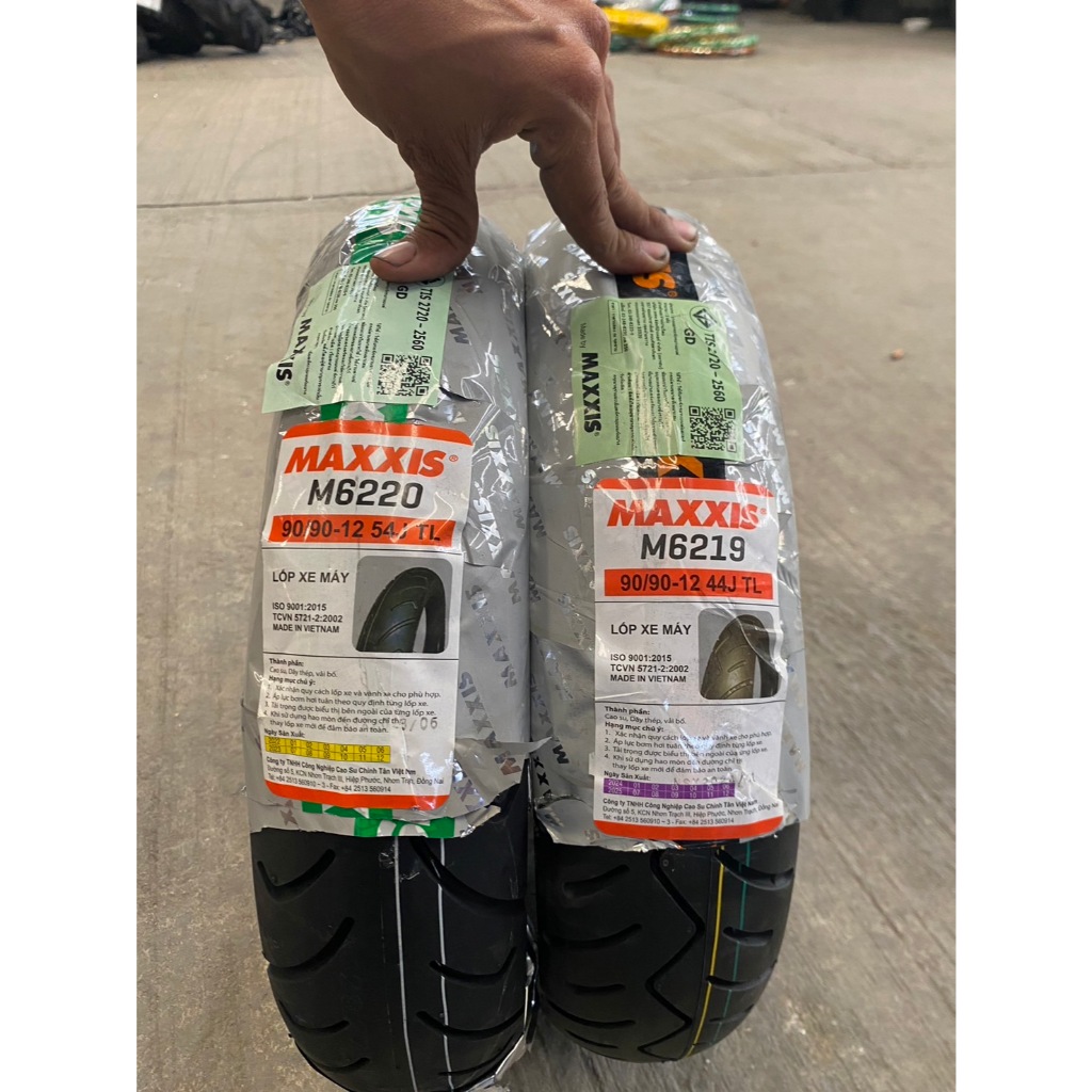 ยางมอเตอร์ไซค์ MAXXIS รุ่น M-6220-M6219 ขนาด 90/90-12 , 90/90-12 TL ยางใหม่