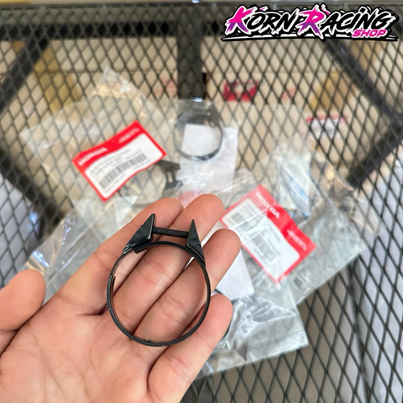 เข็มขัดรัดหม้อกรองอากาศเวฟ110i/ดรีม110i (2011-2020) เบิกศูนย์ 17256-KWW-640