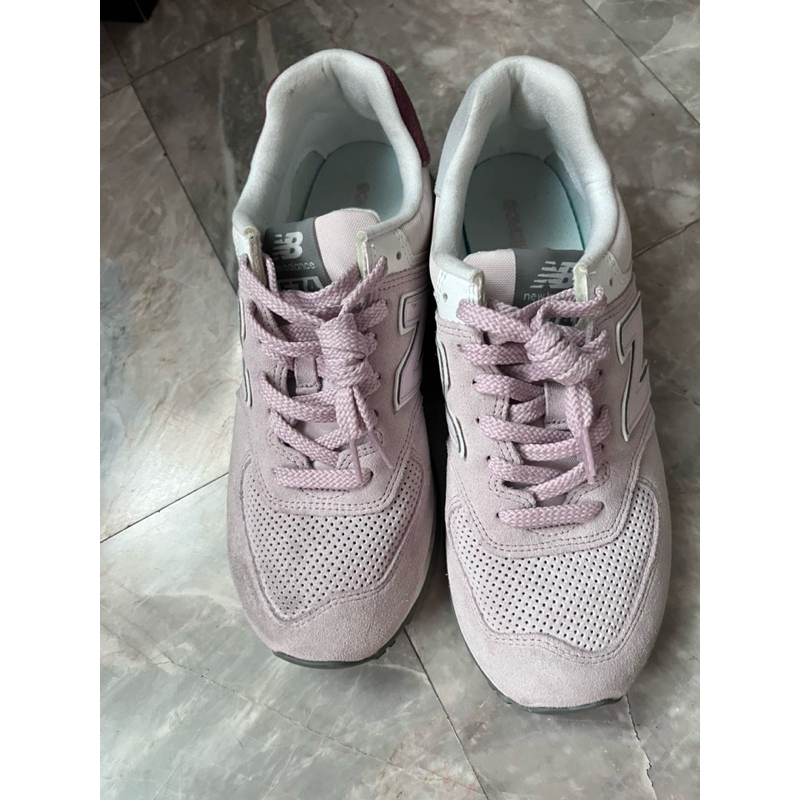 New Balance U574IU2 รองเท้าผ้าใบ ส่งต่อ size us11(w) /us9.5(m)
