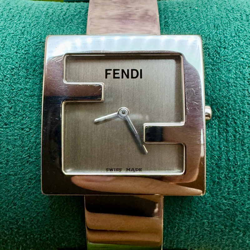 Fendi Lady Watch 001-4000L-904