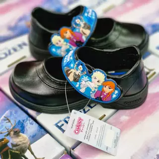 รองเท้านักเรียนเด็กหญิง Chappy ลายเอลซ่า สีดำ ขนาด 24-35