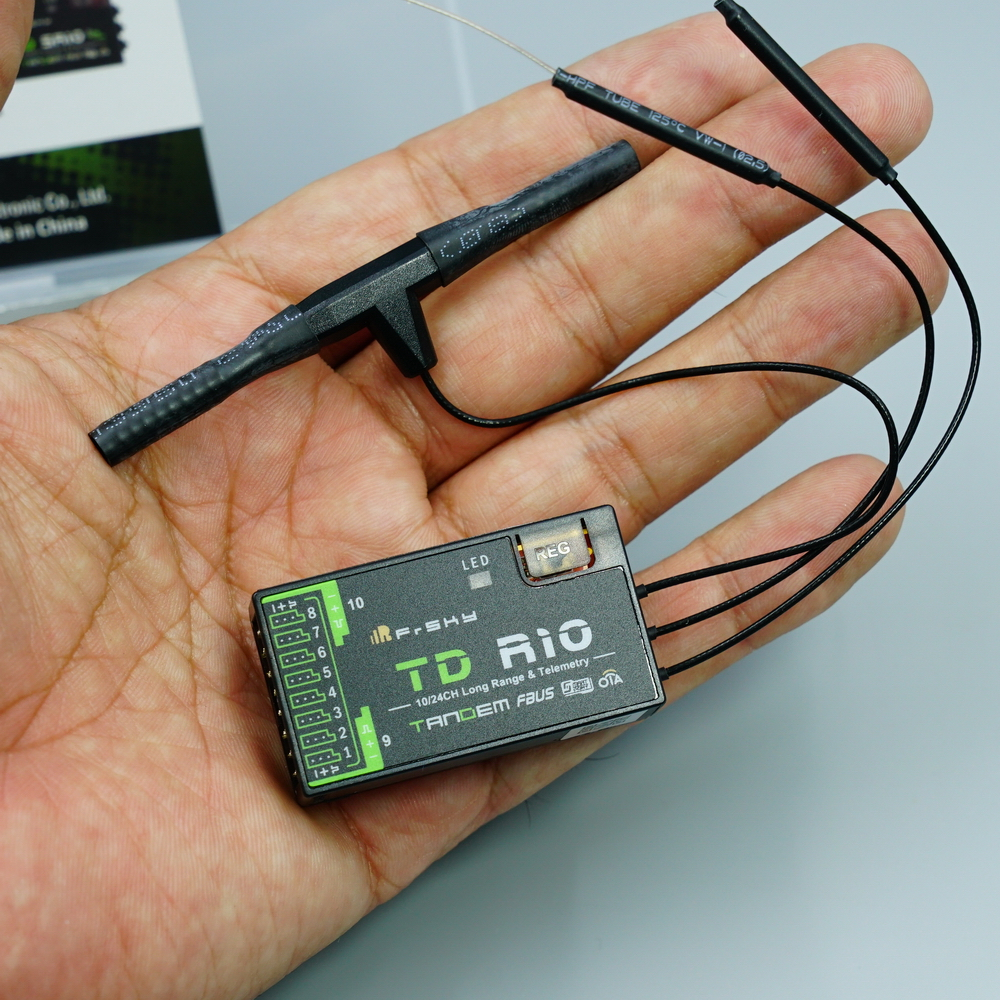 Receive (รีซีฟ) FRSKY TD R10 900Mhz & 2.4 Ghz Receive