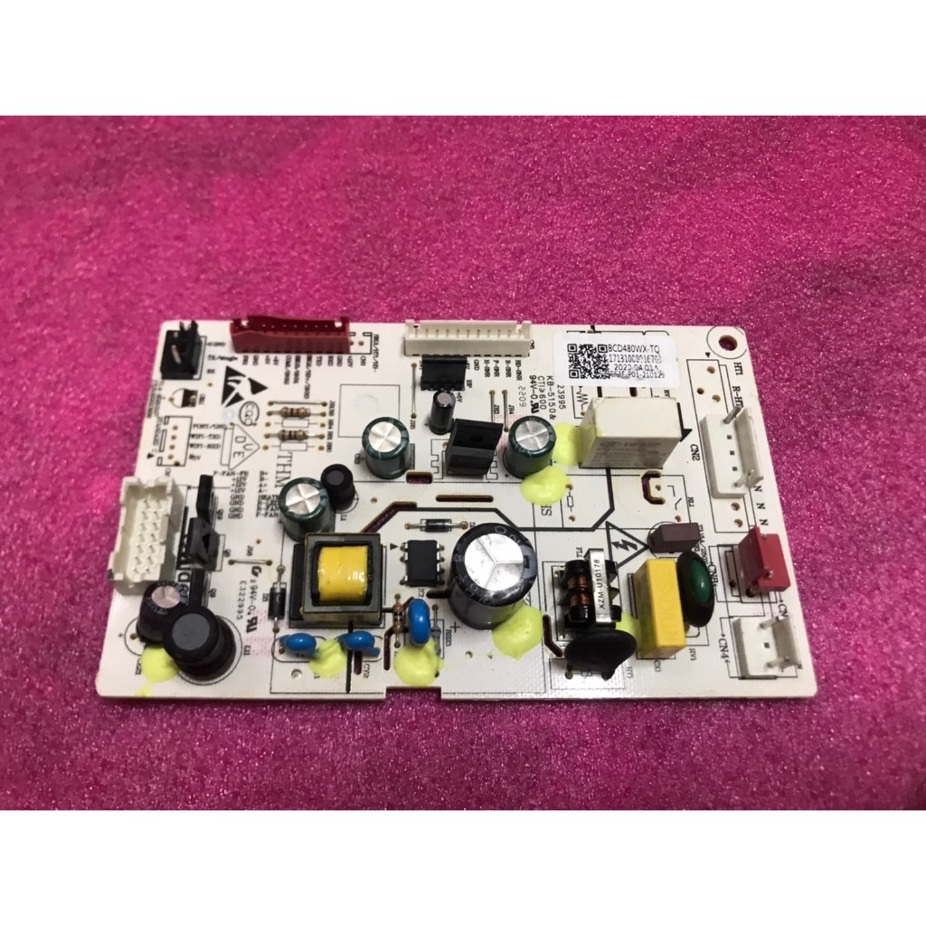 บอร์ดตู้เย็น แผงวงจรตู้เย็น TOSHIBA โตชิบา รุ่น BCD480WX-TQ Part No. 17131000016703 อะไหล่ตู้เย็น