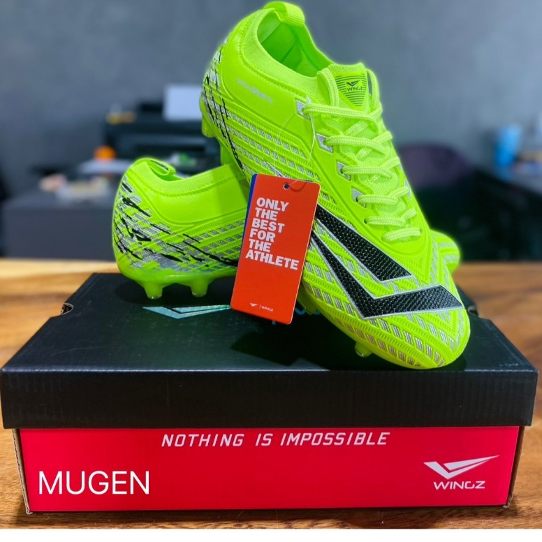 รองเท้าฟุตบอลสตั๊ด WINGZ รุ่น MUGEN