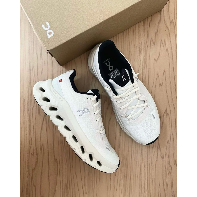 (พร้อมส่ง) On Cloudit ”Pearl Ice“ สีครีมยอดฮิต [ของเเท้ 100%]