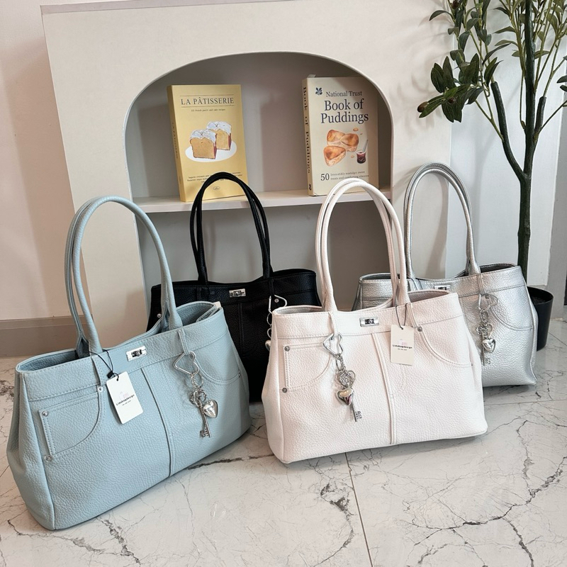 พร้อมส่ง กระเป๋าสะพายข้าง กระเป๋าถือผู้หญิง