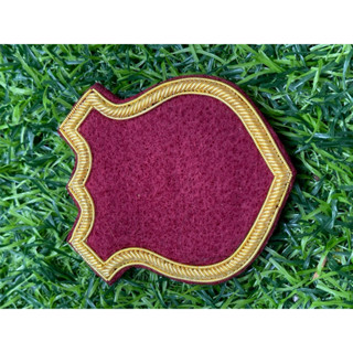 หน้าหมวกเบเรย์ งานขอบดิ้นทองด้านหลังตีนตุ๊กแก