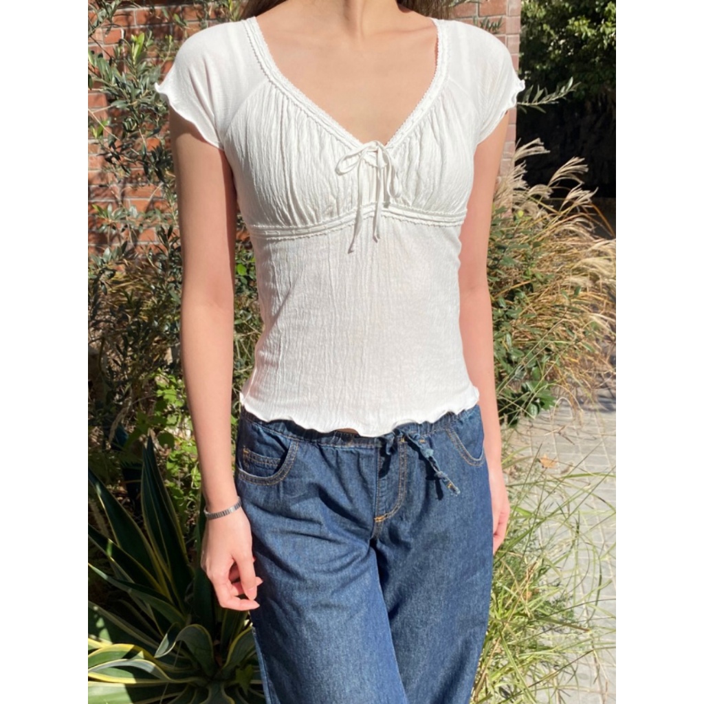 (พร้อมส่ง) BrandyMelville Lani Top เสื้อยืด เสื้อแขนสั้น ของแท้จากช็อป