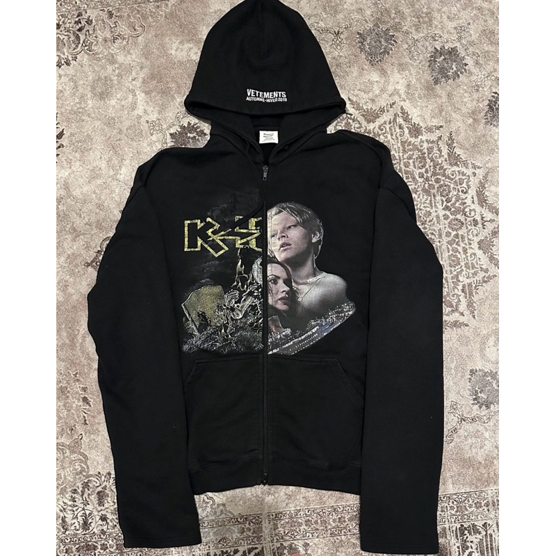 vetements titanic zip hoodie