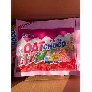 1 ห่อ ข้าวโอ๊ตอัดแท่ง รสสตอเบอรี่ กรอบ หอม อร่อย ทานคู่กับอะไรก็อร่อย (Oat Choco) ขนาด 400 กรัม