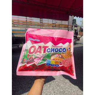 1 ห่อ ข้าวโอ๊ตอัดแท่ง รสสตอเบอรี่ กรอบ หอม อร่อย ทานคู่กับอะไรก็อร่อย (Oat Choco) ขนาด 400 กรัม