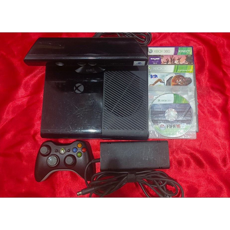 Xbox 360 Slim E+กล้อง KINECT HDD250GB เล่นแท้ มือสอง เครื่องโซน2 ญี่ปุ่น