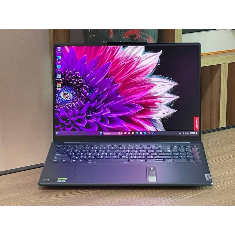 Lenovo Yoga Pro 9 16IMH9 Ultra 9 185H SSD1TB RAM64GB NVIDIA RTX 4070 (8GB GDDR6)จอ3K Win11Proเครื่อง