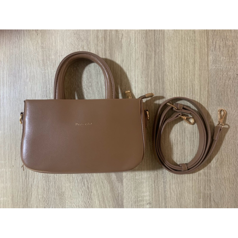 กระเป๋าหนังน้ำตาลทรงถือสะพายได้งาน Milan Chiva🐿️