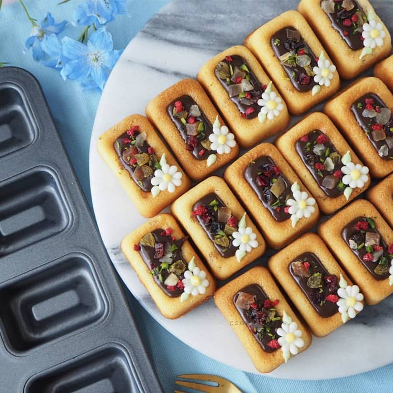 พิมพ์อบเค้ก บิสกิตคุกกี้ พิมพ์อบขนมฟินองเซีย (Rect Financier Madeleine) 10 ช่อง เคลือบ Non-stick สีดำ แบรน์ Cotta