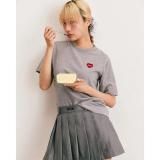 maison KEEPS | The Standard Adore Patch Logo Tee | เสื้อยืด ติดป้ายหัวใจปักโลโก้ มี 2 Size อก 38" & อก 42"