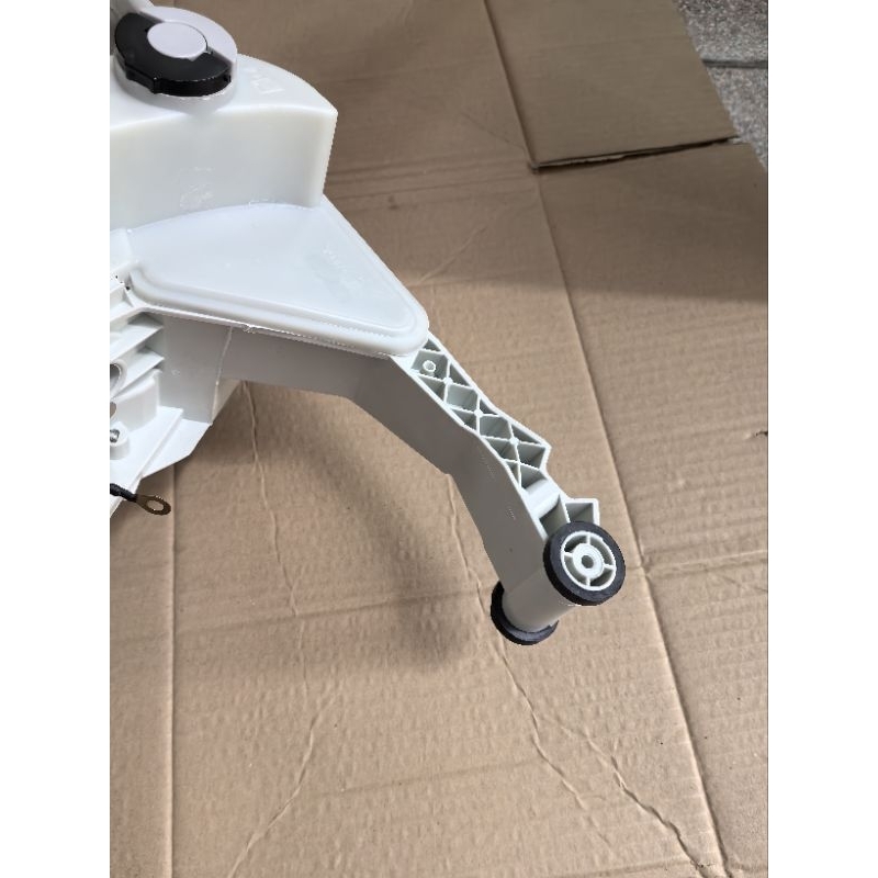 N67 ถังน้ำมันเชื้อเพลิง MS381 ถัง น้ำมัน ms381 ลูกโซ่ 381 อะไหล่ 381 อะไหล่ ms381 อะไหล่เลื่อยลูกโซ่