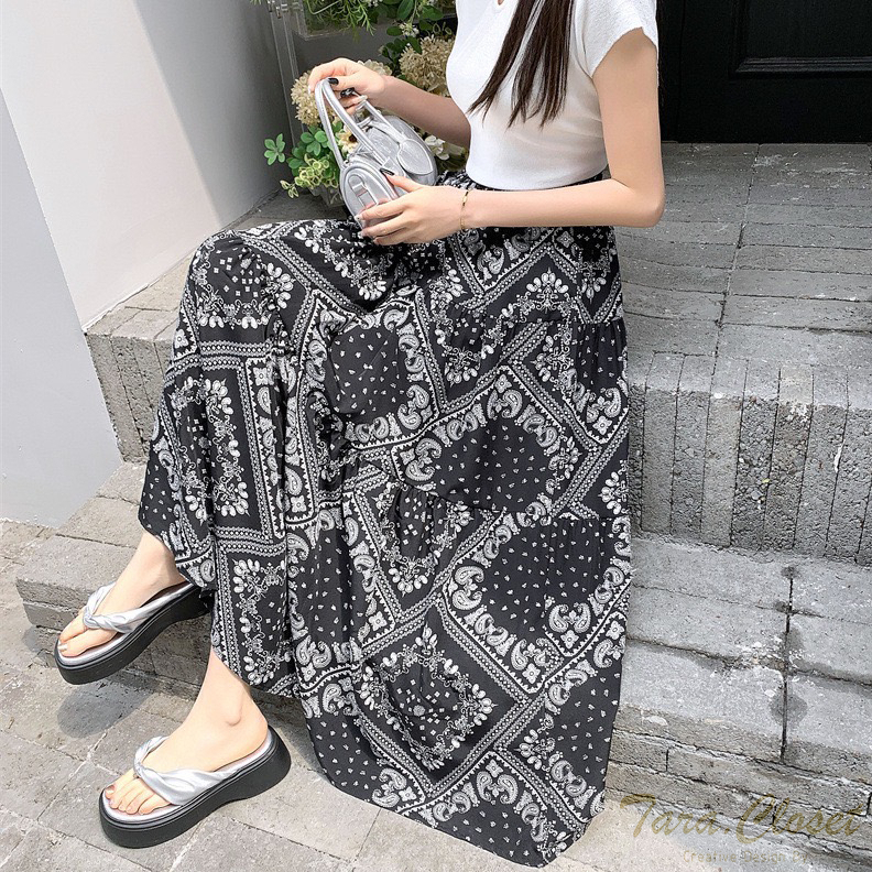 COM517 TARA SKIRT กระโปรงลายผ้าเช็ดหน้า เอวสูง ทรงบอลลูน  สม็อครอบเอว ผ้าไหมอิตาลี ผ้าดี ใส่สบาย ผ้าไม่ขาดง่าย