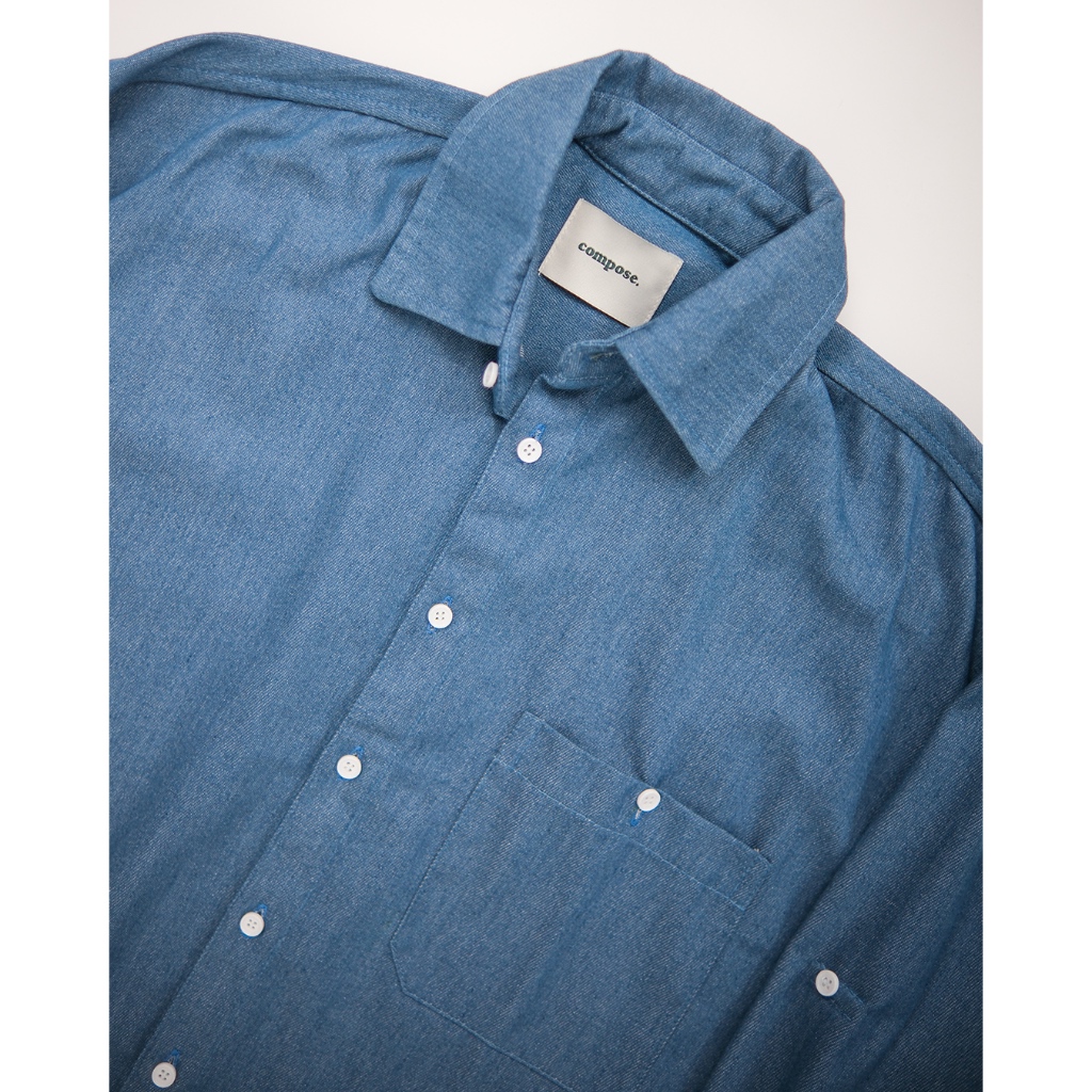 Denim Wide Shirt in Blue | เสื้อเชิ้ตทรงหลวม ผ้าเดนิม สีน้ำเงิน - รูปที่ 5