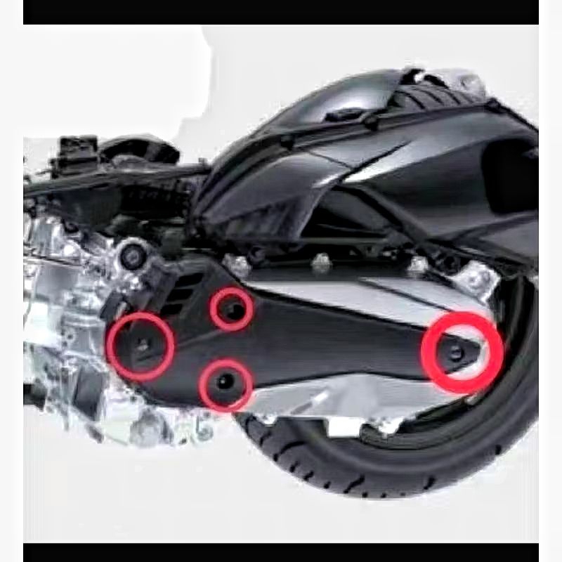 น๊อตฝาแคร้งด้านนอก PCX 160ร่องลึก =(ชุด 4 ตัว)