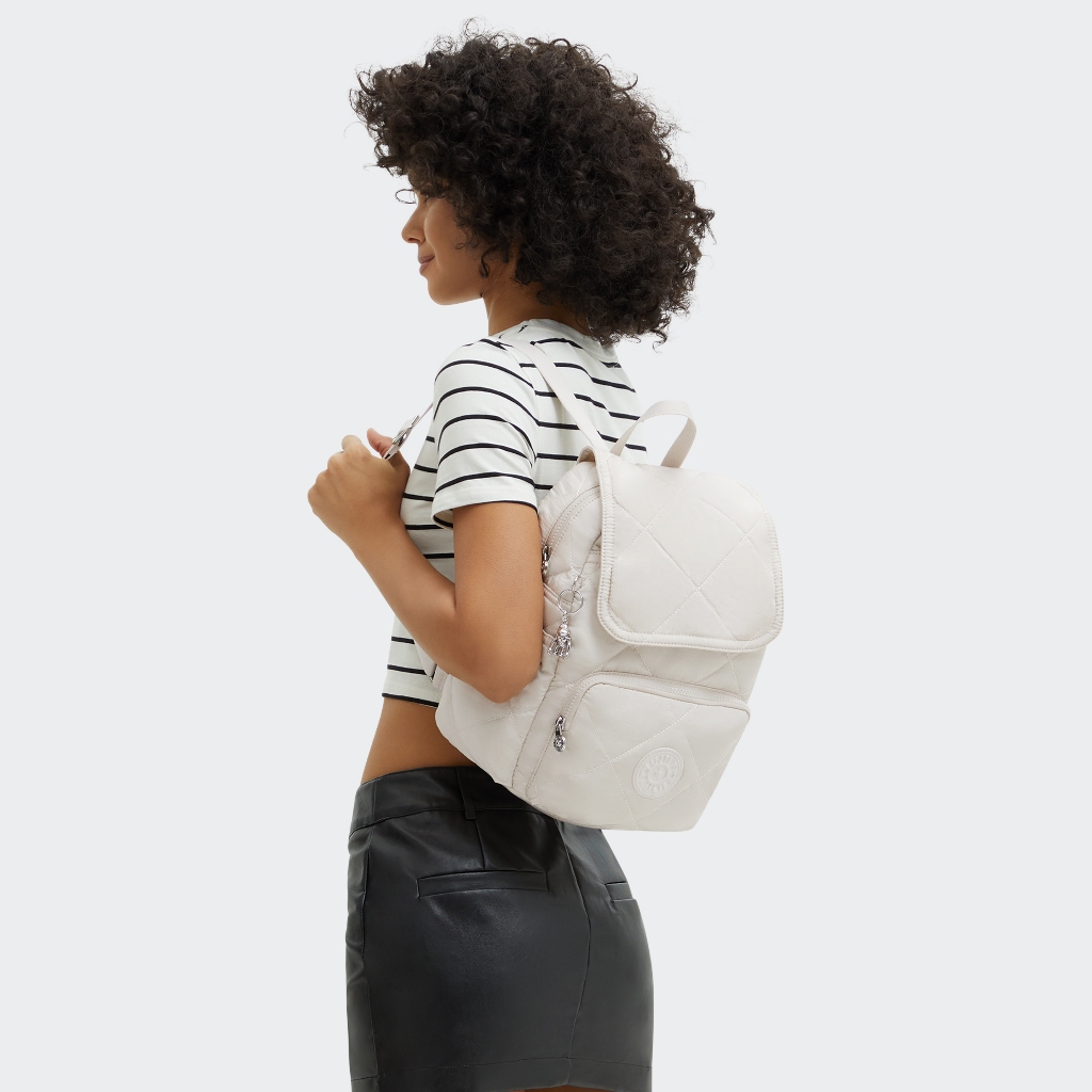 กระเป๋า KIPLING รุ่น CITY PACK S สี AIRY BEIGE QL