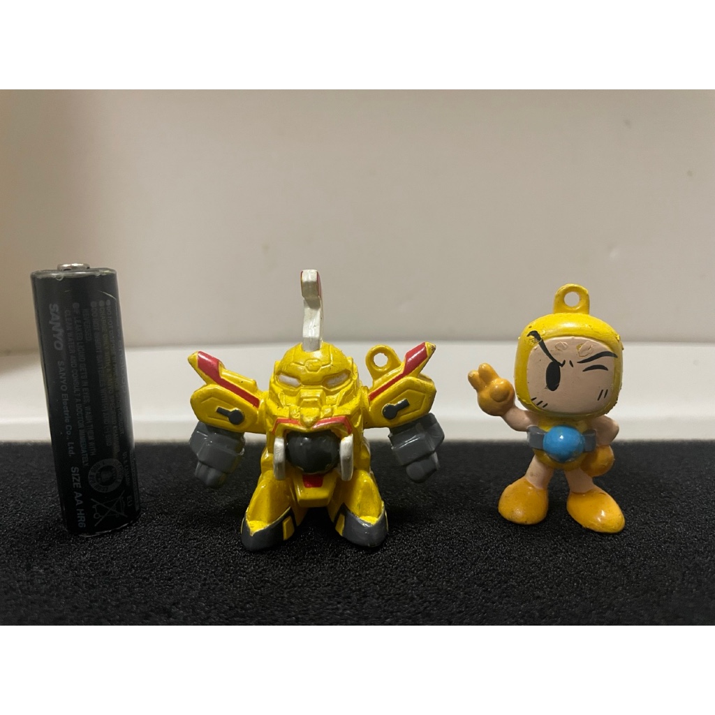 Takara B daman B-daman Bomberman Figure Sofubi Keychain Yellow-bon