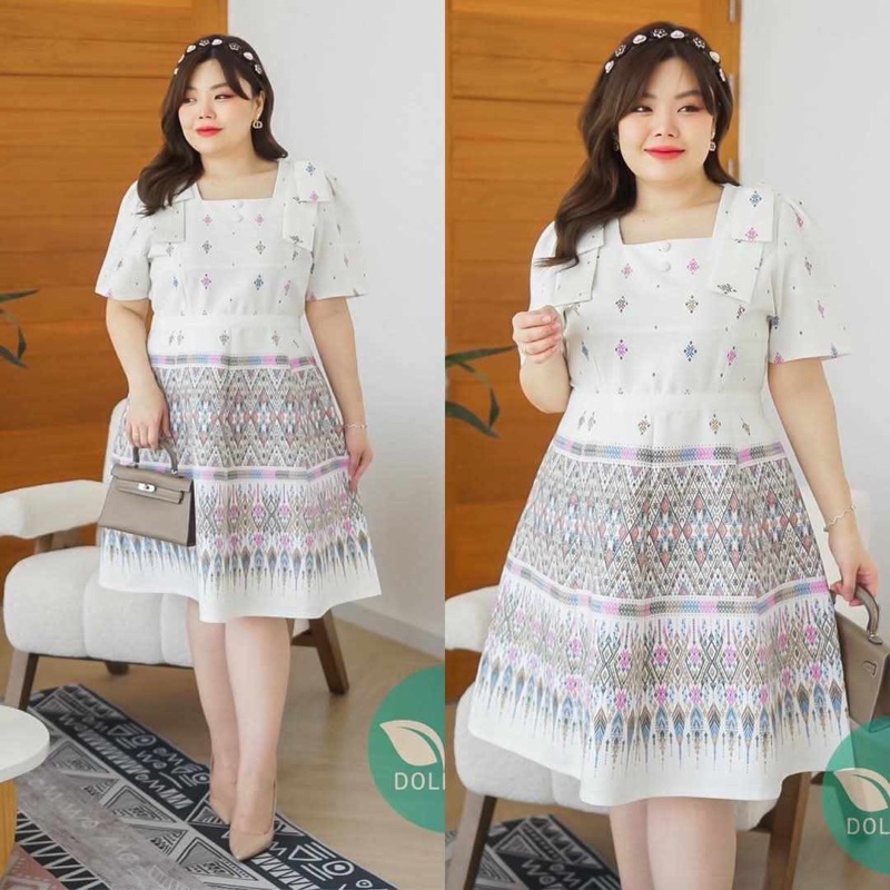 ผ้าฝ้ายพิมพ์ลาย+อัดกาว มี10 ไซส์ อก 42-60 นิ้ว ชุดเดรสลายไทย โทนขาวไซร์ใหญ่