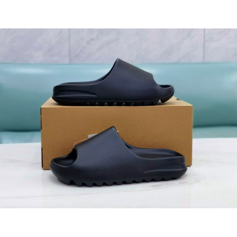 C2** รองเท้าแตะ adid  YEEZY slides มีไซส์ Us3-11 สินค้าใหม่ ของแท้