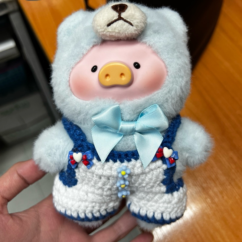 ชุดถักไหมพรม หมูลูลู่ชุดเอี๊ยม(Lulu)พร้อมส่งมีกระเป๋าแถม