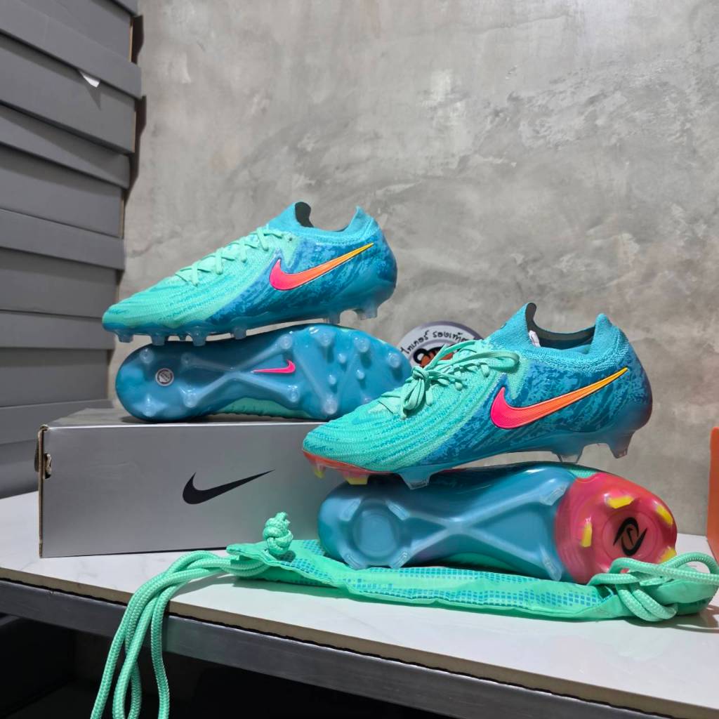 Nike Phantom LV8 Vortex Pack Phantom GX2 Elite FG และ AG ไนกี้ตัวท็อป ของแท้ สินค้าขายดี
