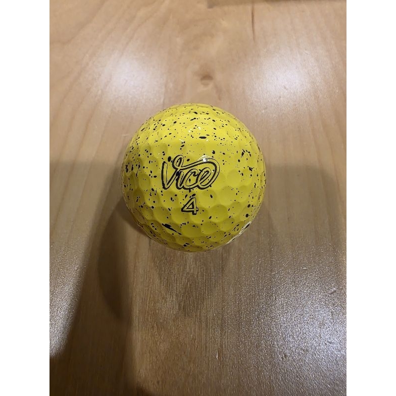 Vice Golf ลูกกอล์ฟ สวยๆ สำหรับพัต