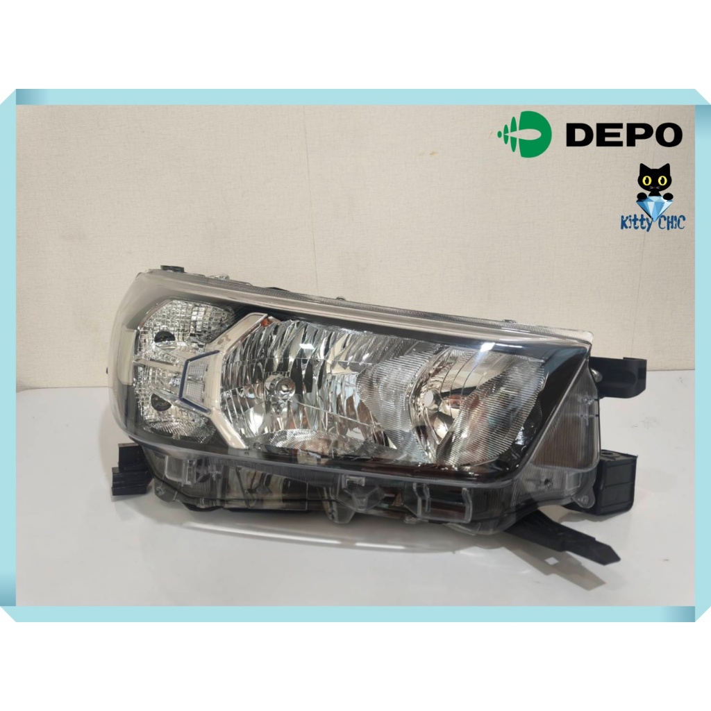 ไฟหน้า เสื้อไฟหน้า TOYOTA REVO โตโยต้า รีโว่ 2020 ขึ้นไป รุ่นไฟธรรมดา Depo