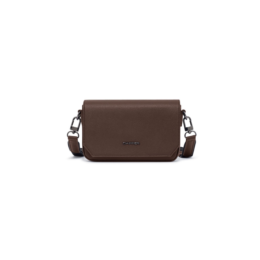 DAPPER กระเป๋าสะพายข้าง Essential Mini Crossbody Bag สีน้ำตาล (BM7/BR/1229SF1) ราคา ถูกที่สุด ดีลบีเคเค แกลเลอรีภาพที่ 2