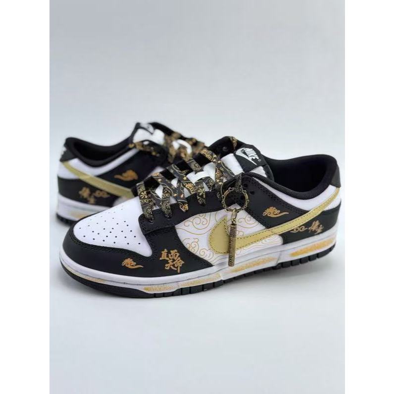 NIKE SB Dunk Low รองเท้าผ้าใบลำลองที่ทันสมัยและสะดวกสบาย DD1391- 205XK