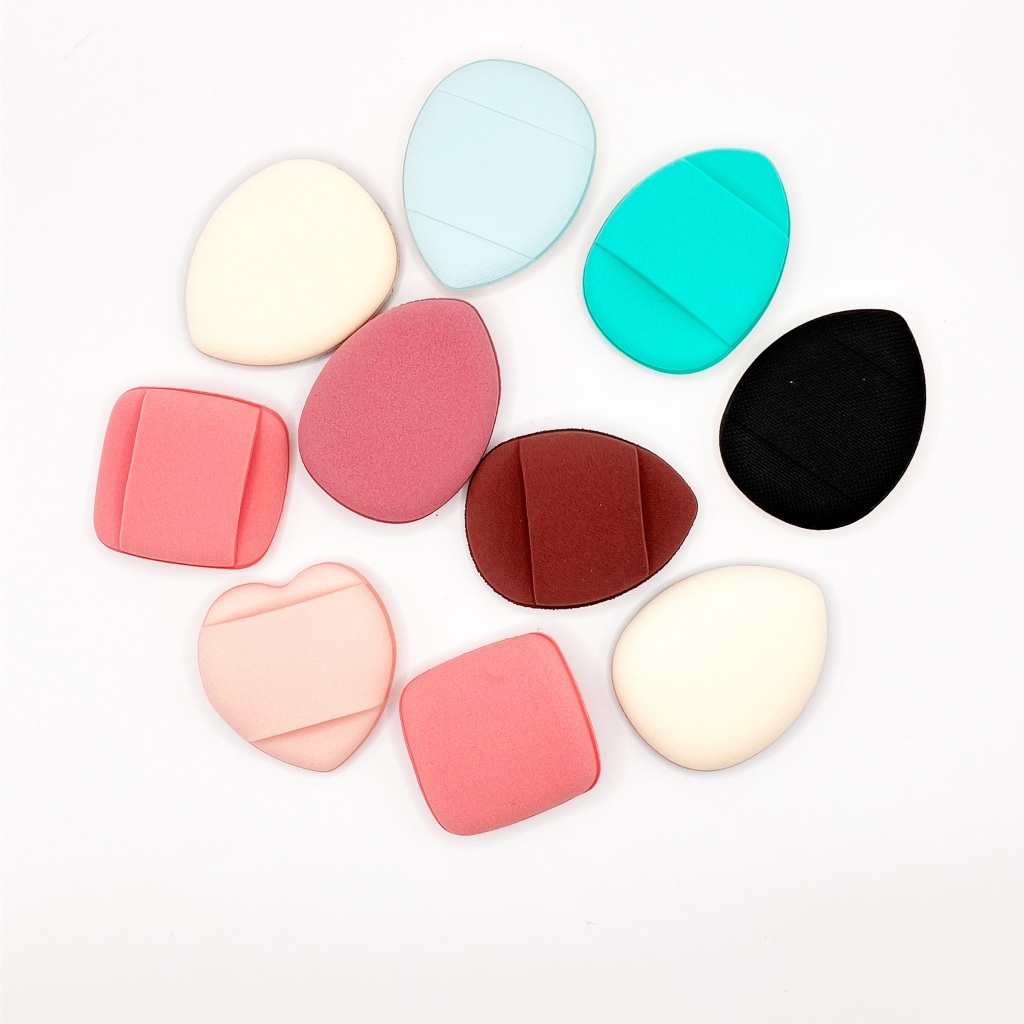 (Gift) คละสี คละแบบ 1 ชิ้น Mini Puff พัฟจิ๋วเอนกประสงค์ ขนาดเล็ก เข้ามุมได้ดี ใช้ได้กับทั้งเนื้อเหลวและแห้ง เนื้อนุ่ม