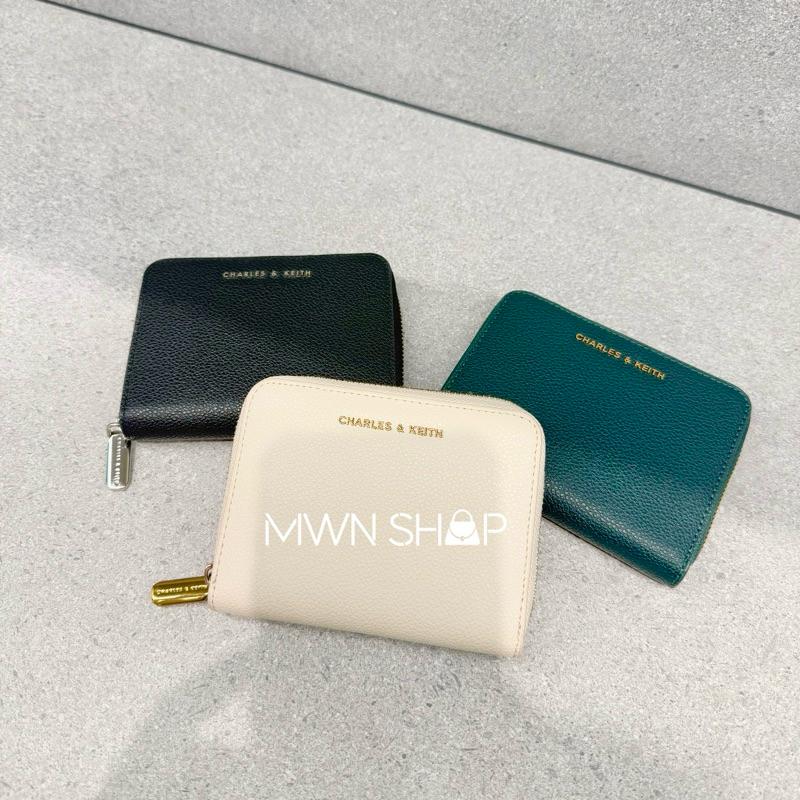 Charles&keith กระเป๋าสตางค์ basic square มีโค้ดลด30% พร้อมถุงผ้า ถุงกระดาษ ของแท้จากชอป