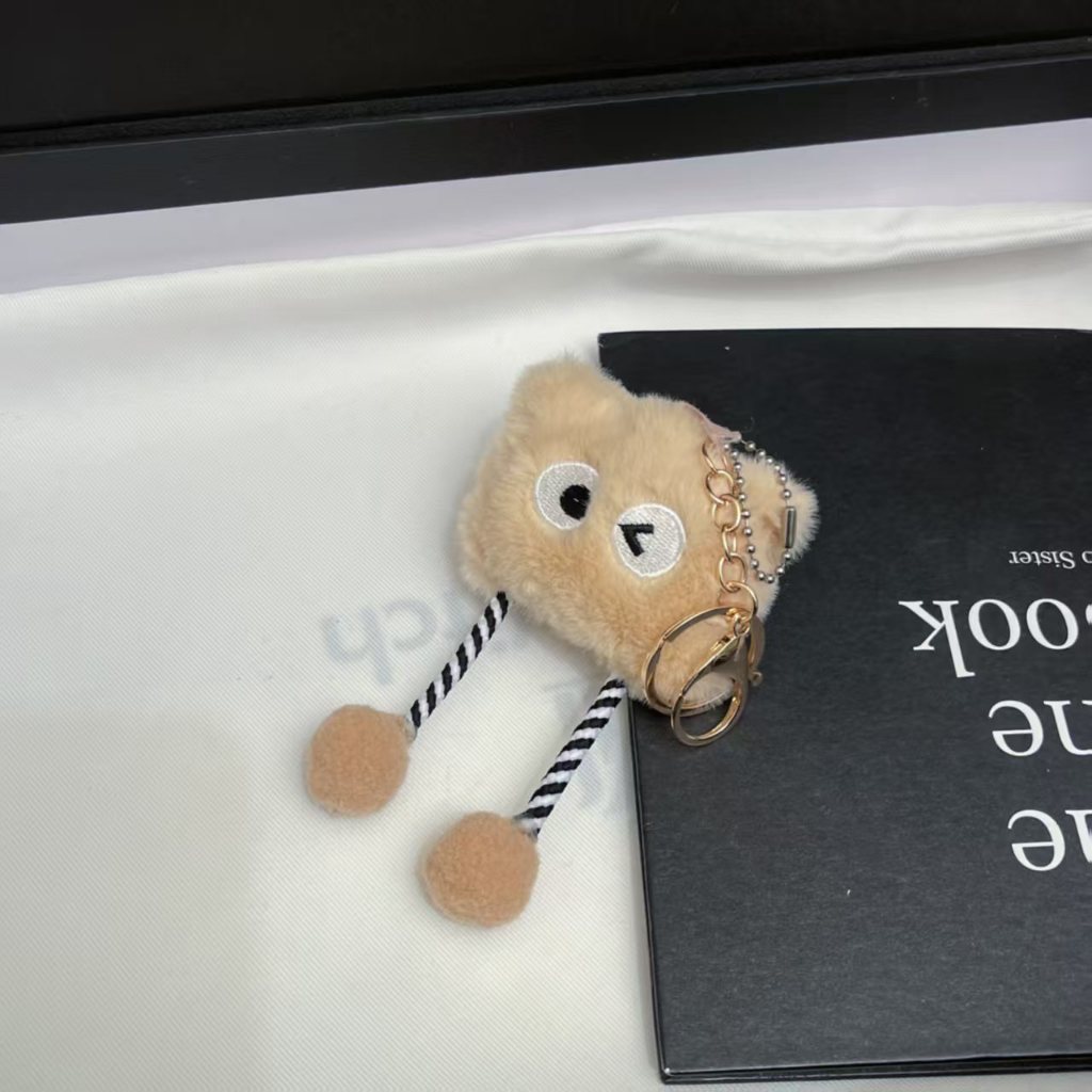 B-1558🔥พวงกุญแจตุ๊กตาที่ห้อยกระเป๋า พวงกุญแจน่ารักๆ จี้ห้อยกระเป๋า สไตส์นี้เท่มาก pendant -น่ารัก