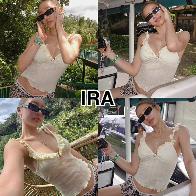 BY IRA 🔥พร้อมส่ง🔥(2025.3) Davi top ใหม่แฟชั่นหวานน่ารัก Slim Fit ถัก V คอ All Match สายคล้องคอเสื้อกล้าม Camisole