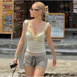 BY IRA 🔥พร้อมส่ง🔥(2025.3) Davi top ใหม่แฟชั่นหวานน่ารัก Slim Fit ถัก V คอ All Match สายคล้องคอเสื้อกล้าม Camisole