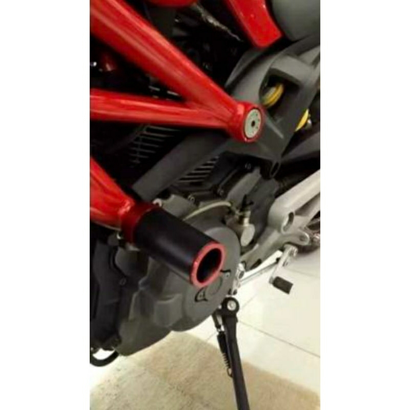 กันล้มกลาง Ducati cnc Monster 696 795 796 S2R  Ducati Streetfighter848
