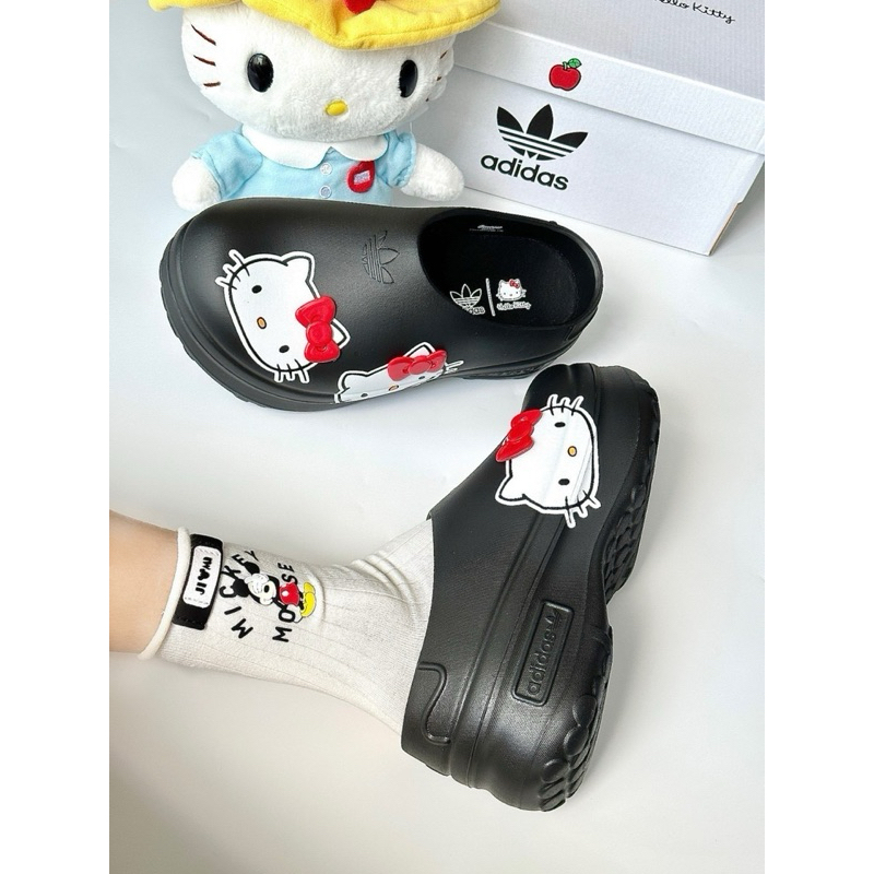 รองเท้าเสริมส้น 𝑨𝒅𝒊𝒅𝒂𝒔 𝒙 𝑲𝒊𝒕𝒕𝒚 งานคอลนี้น่ารักมาก รองเท้าเสริมส้นAdidas x Kitty สวยทุกมีจ้าสาวสาว!!!