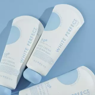 [ร้านเจ้าของแบรนด์] โสมควีนโกลด์ บำรุงผิว + กันแดดในตัว SPF50 PA+++