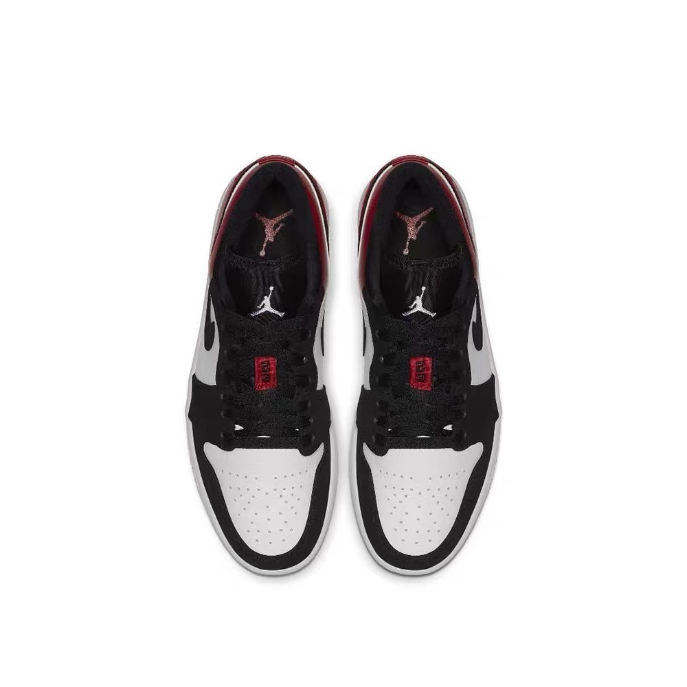 รองเท้ากีฬาผู้ชายน้ำหนักเบา jordan 1 low black toe[ขายร้อน]