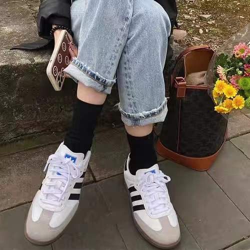 adidas Originals Samba OG รองเท้ากีฬาสำหรับผู้ชายและผู้หญิงที่สวมใส่สบายและลำลอง ของแท้100%