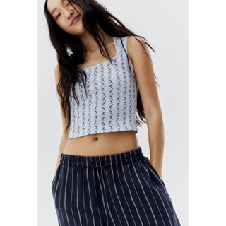 H&M(เอชแอนด์เอ็ม) เสื้อกล้ามแขนกุดตกแต่งด้วยปักลูกไม้แบบ Pic…