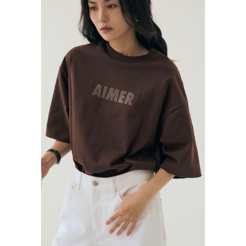 ส่งต่อ AIMER - AIMER Logo T-Shirt เสื้อยืด Aimer  สีน้ำตาล ของแท้100% มือสอง