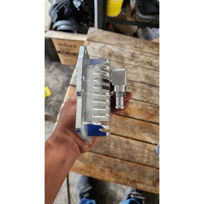 ออยล์คูลเลอร์ Ford Ranger / Mazda BT 50 PRO สำหรับเครื่อง 2.2 - รูปที่ 2