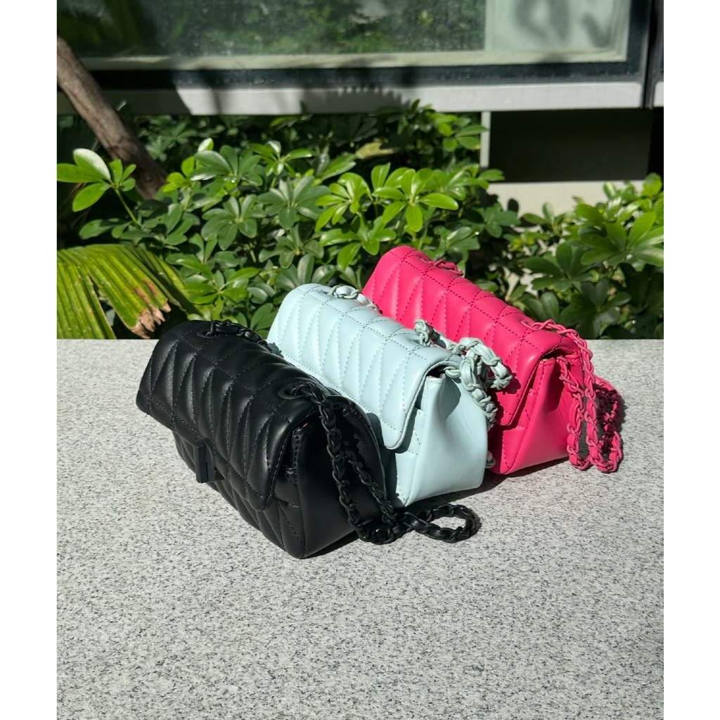 ราคาส่ง ถูกที่สุด Sovibe กระเป๋าหนังนิ่ม ใช้หนังคุณภาพดี สายปรับระดับได้ จำนวนเยอะลดได้อีก ทักช่องแชทค่ะ